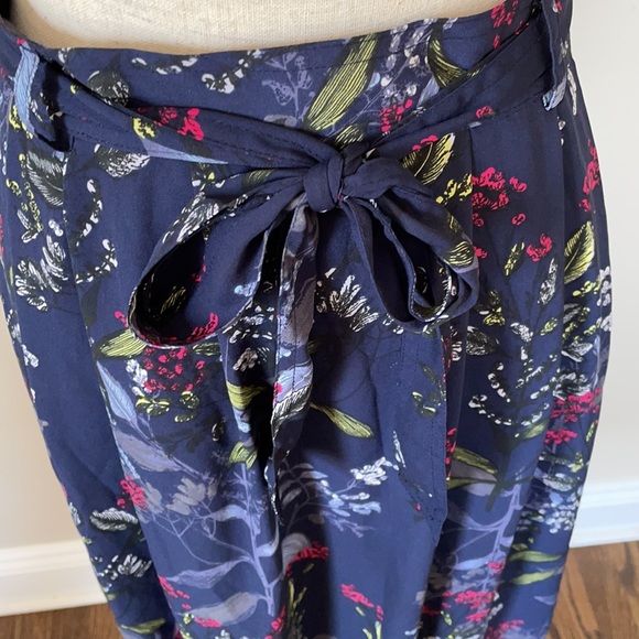 Banana Republic skirt midi nature theme - Picture 6 of 9